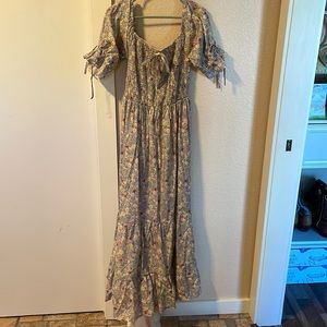 Ladies Maxi Dress - new without tags, Miss Look size L
